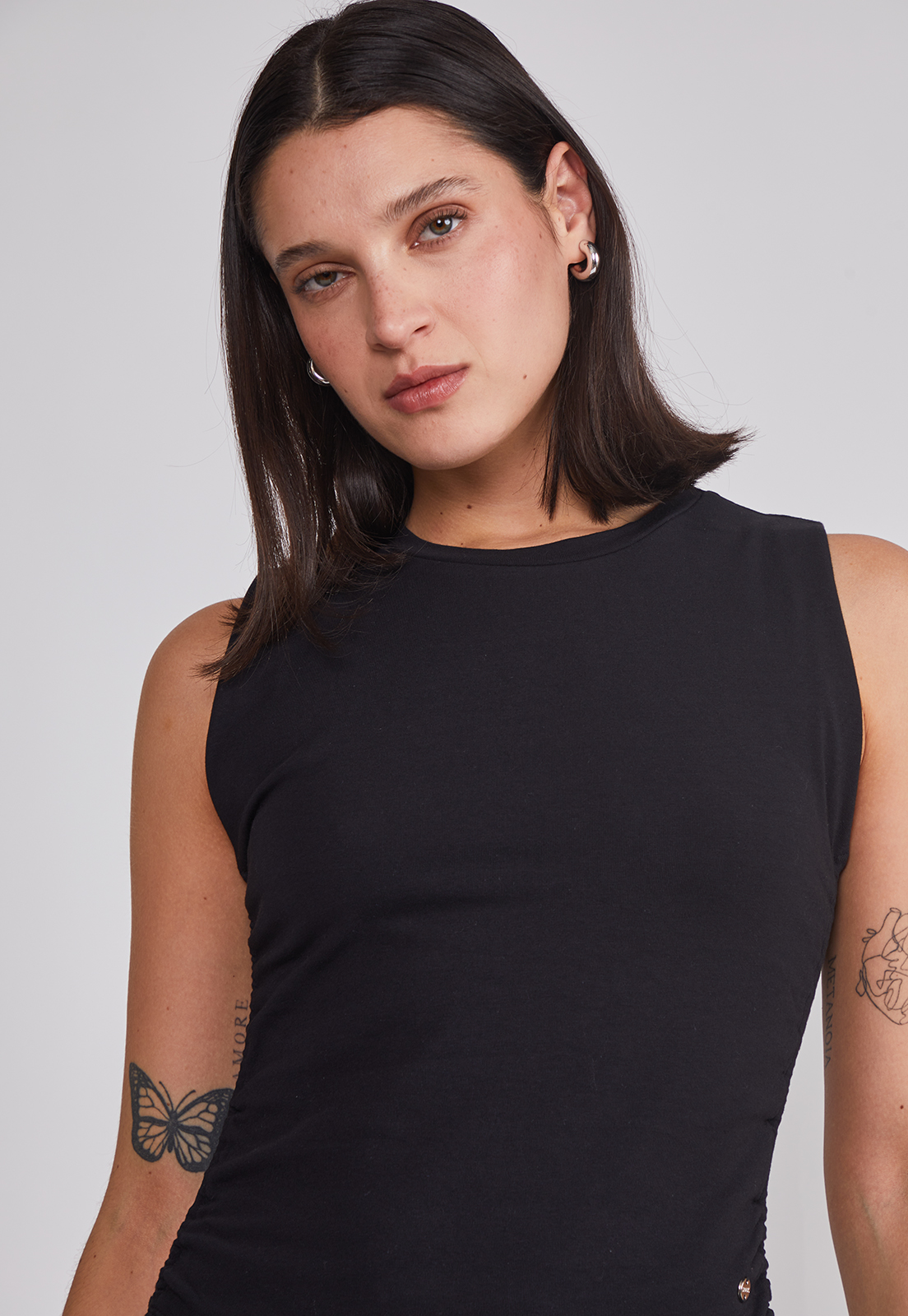 Peto Mujer Recogido Costados Negro Sioux 5