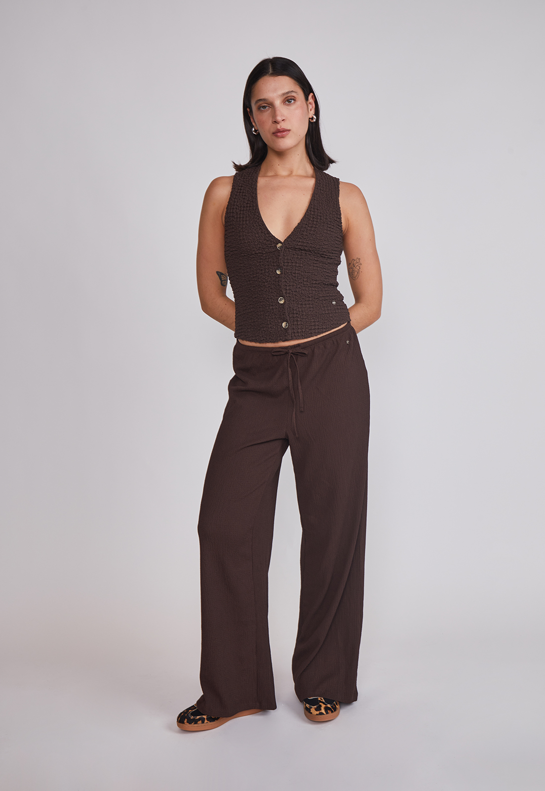 Pantalón Mujer Wide Leg Texturado Café Sioux 5