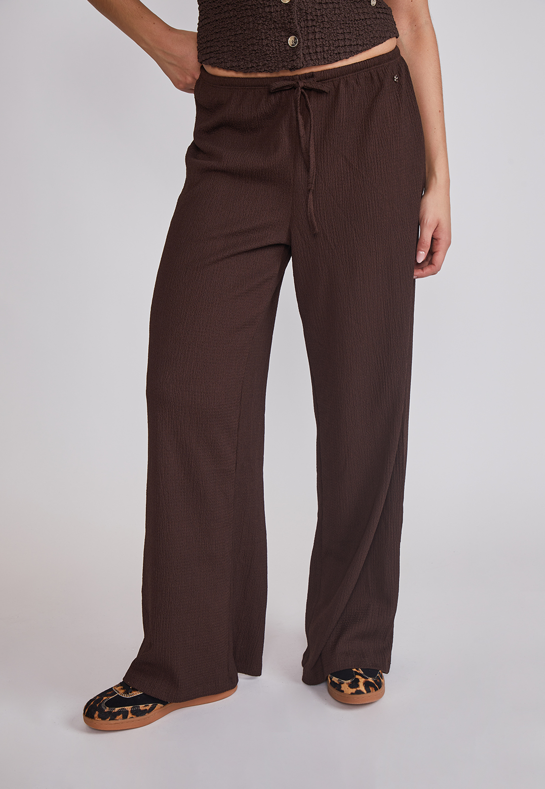 Pantalón Mujer Wide Leg Texturado Café Sioux 1