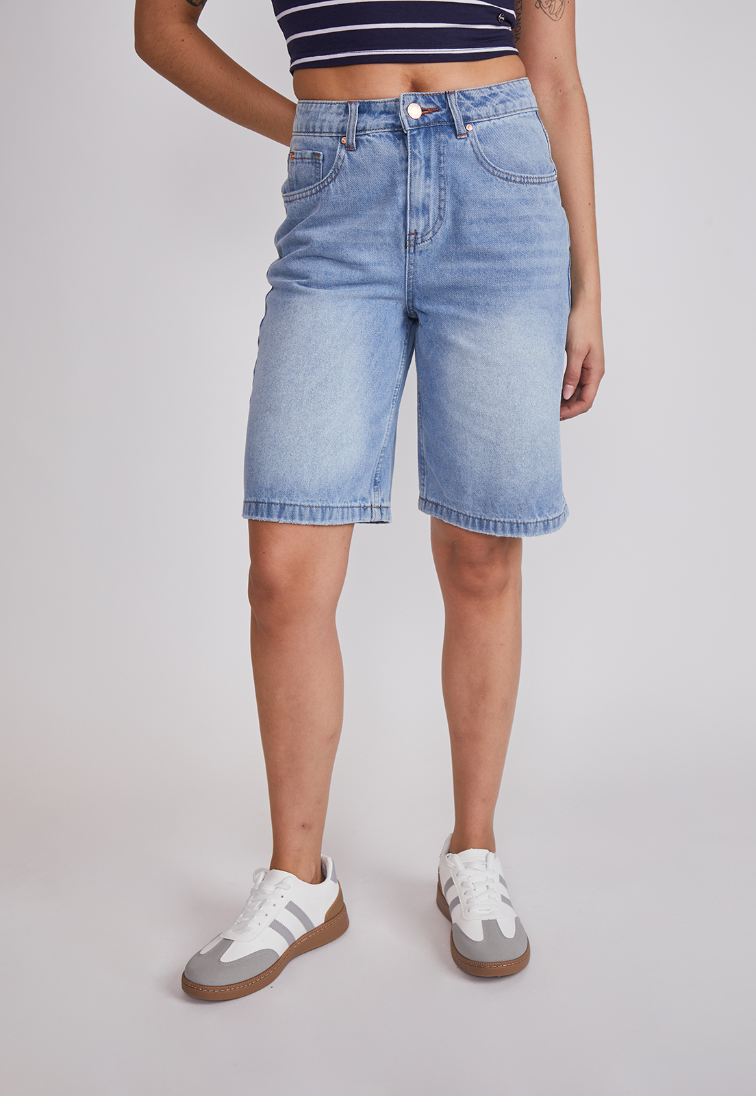 Short Mujer Denim Tiro Medio Celeste Sioux 1