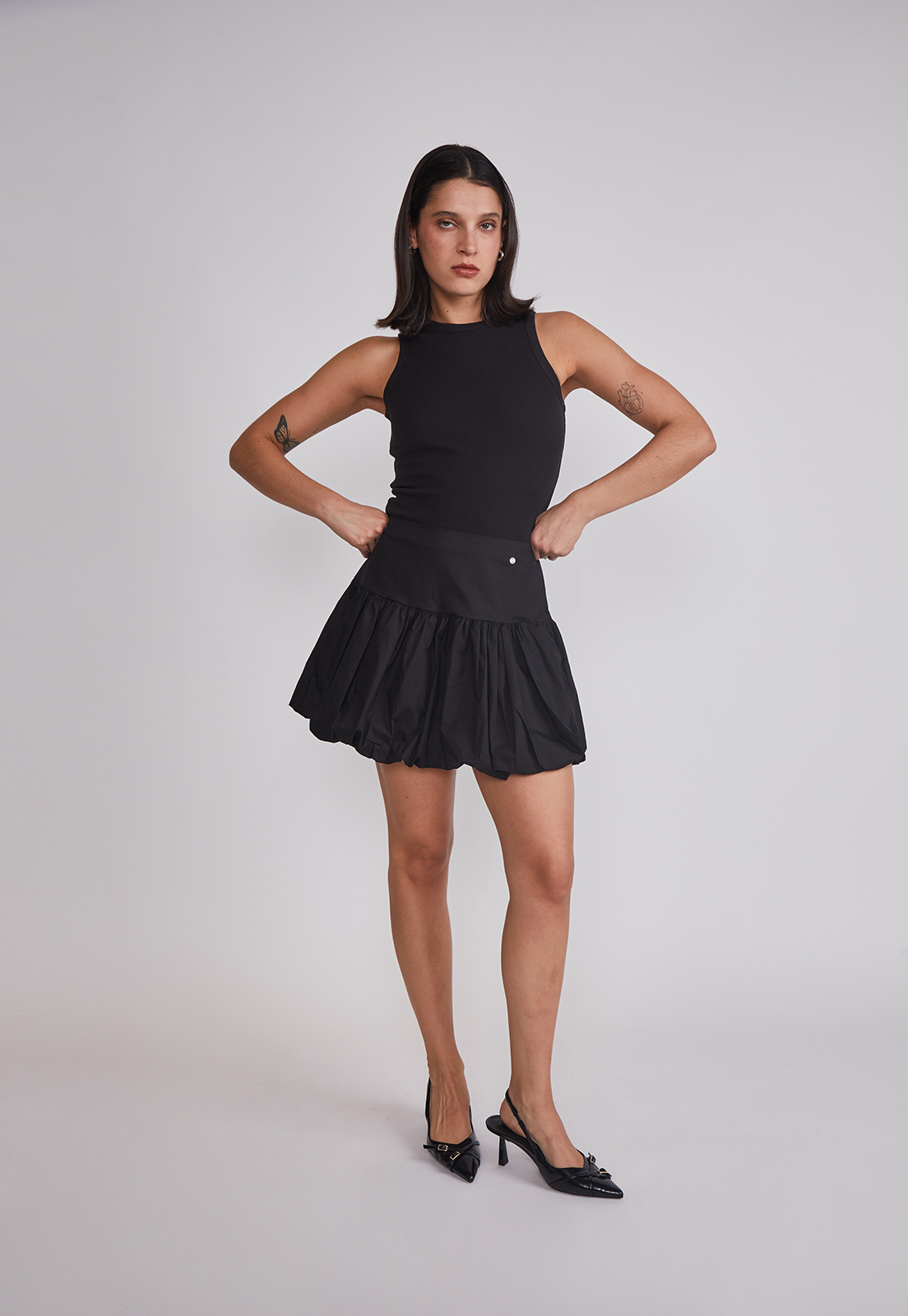 Falda Mujer Corta Globo Negro Sioux 5