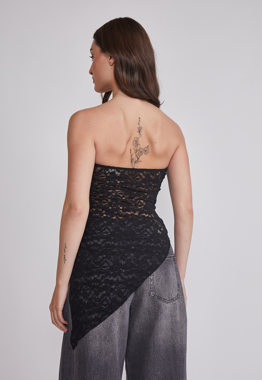 Peto Mujer Strapless asimétrico Negro Sioux 2