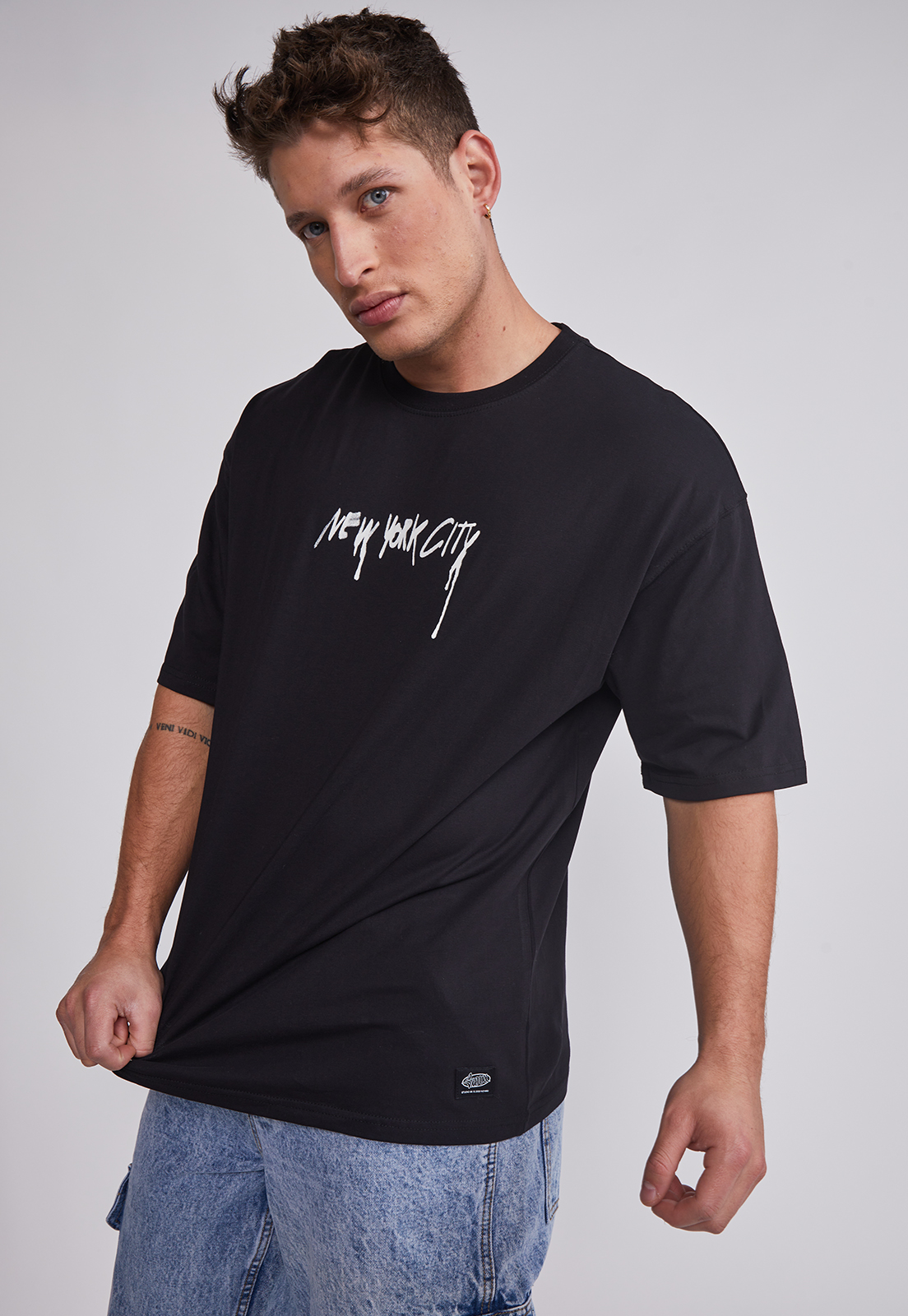 Polera Hombre Grafitis Negro Sioux 5