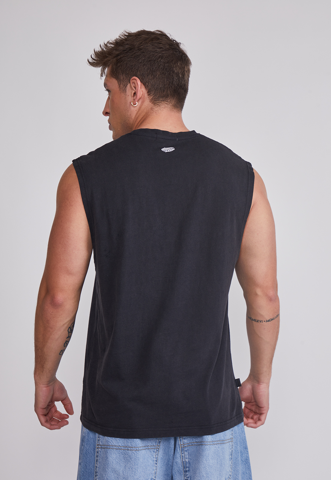 Polera Sin Manga Hombre Lavada Negro Sioux 2