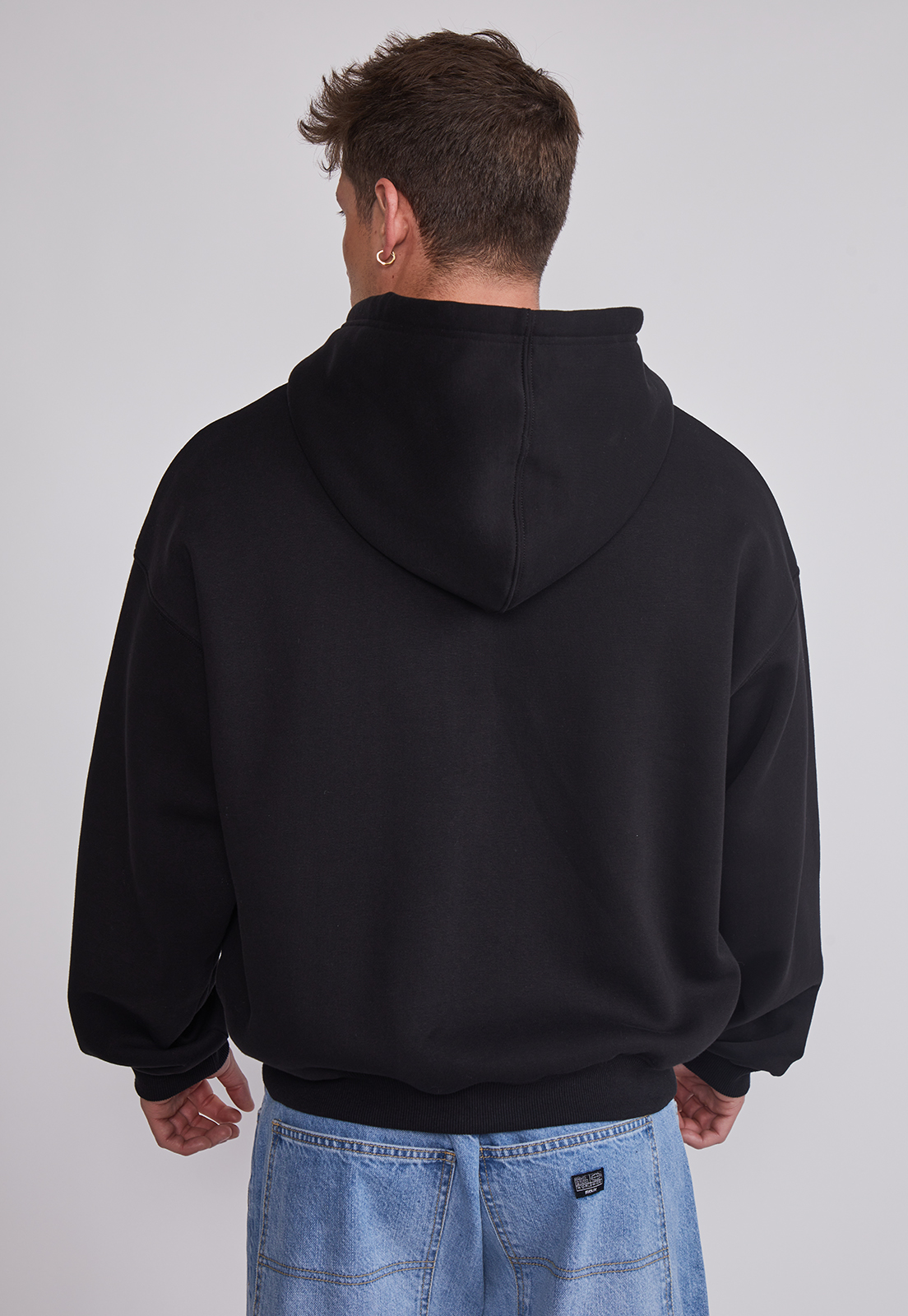 Polerón Hombre Boxy fit Negro Sioux 4