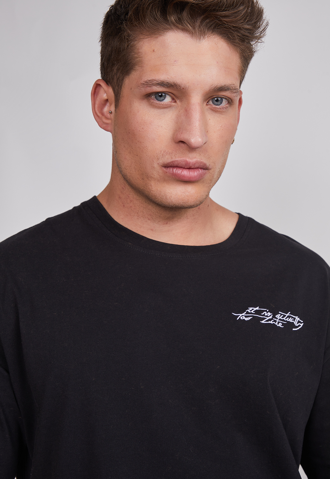 Polera Hombre Boxy Bordado Negro Sioux 5