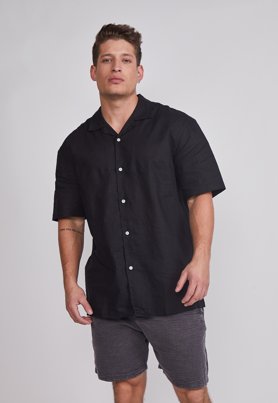 Camisa Hombre Lino Proceso Negro Sioux 1