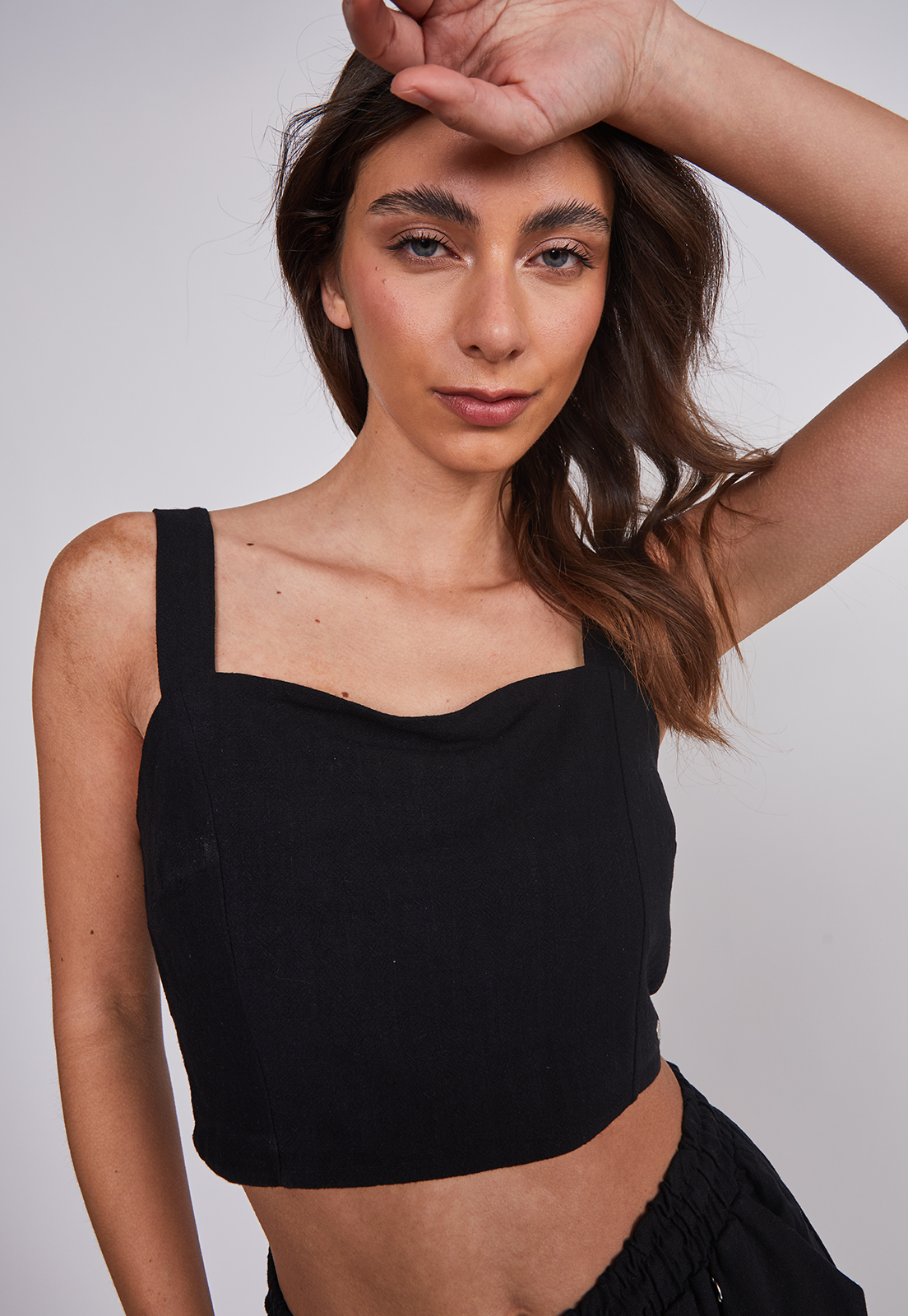 Blusa Mujer Lino Crop Negro Sioux 2