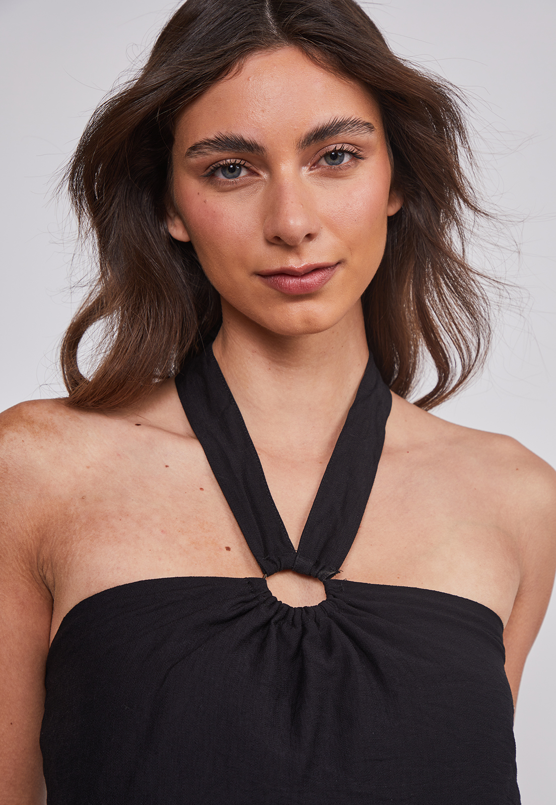Peto Mujer Amarra Cuello Negro Sioux 3