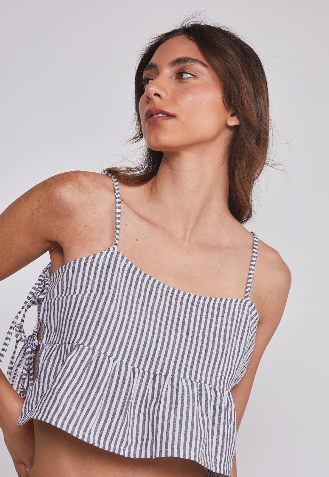 Blusa Mujer Listada Lazos Gris Sioux 4