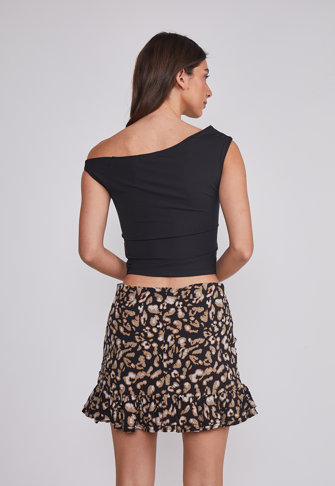 Peto Mujer asimétrico Soft Negro Sioux 4