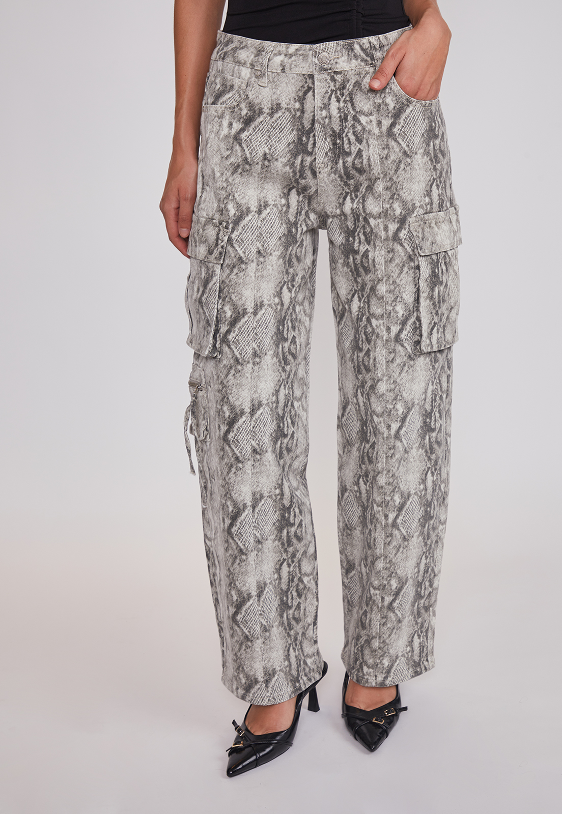 Pantalón Mujer Baggy Cargo Snake Gris Sioux 1