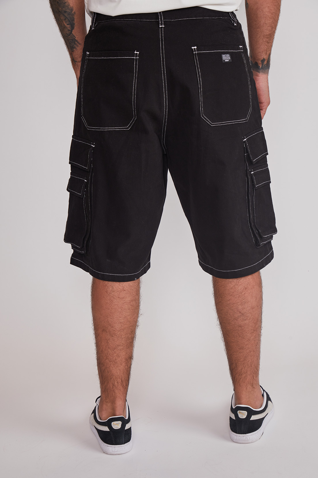 Bermuda Hombre Cargo Costuras Negro Sioux 2