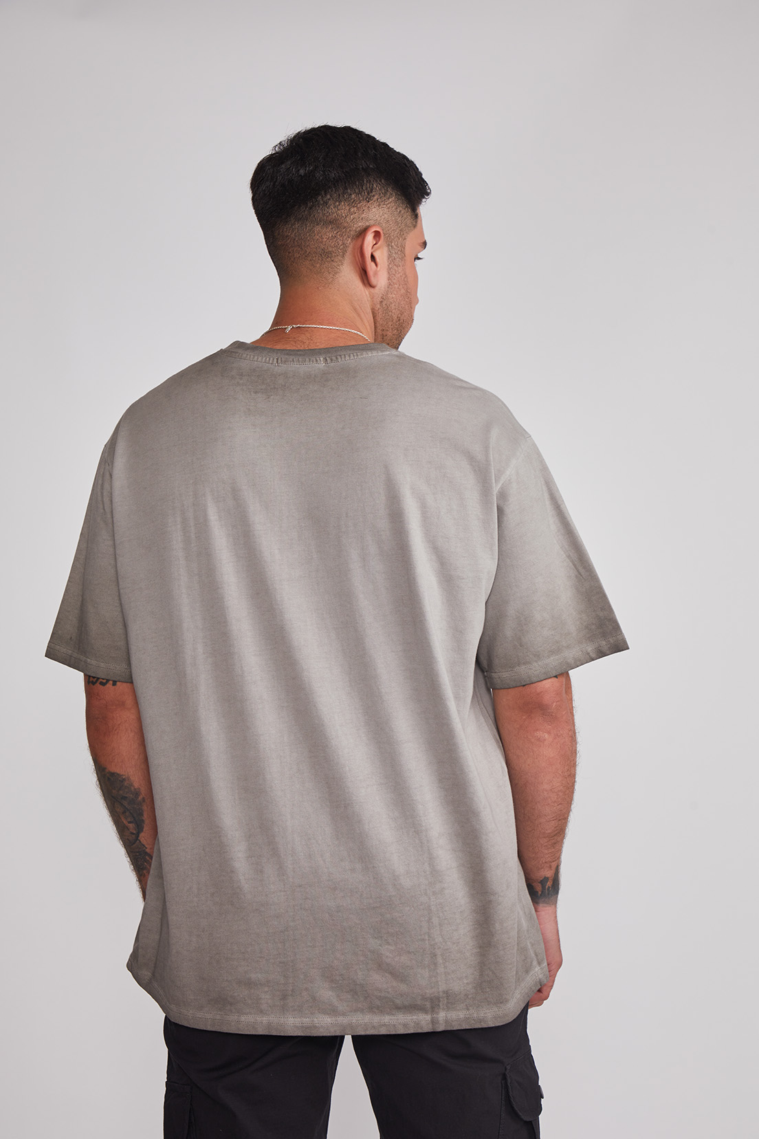 Polera Hombre Desgastado Relaxed Café Sioux 2