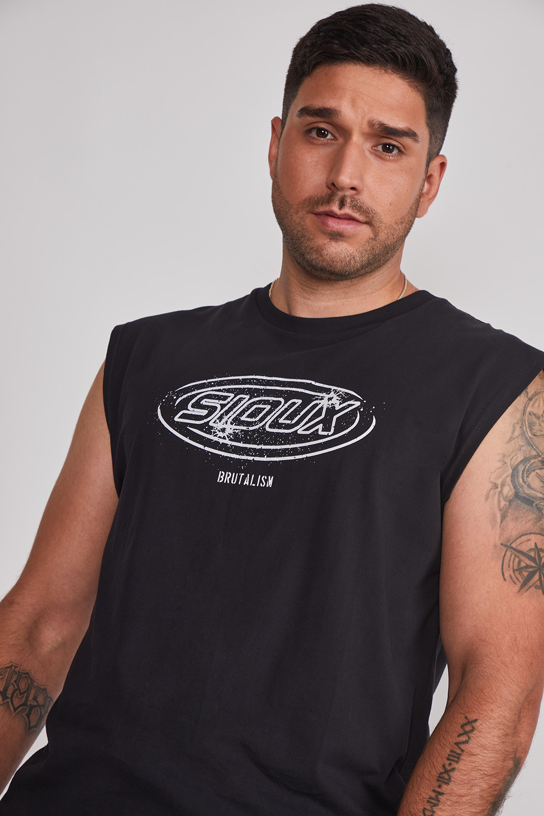 Polera Sin Manga Hombre Moda Negro Sioux 4