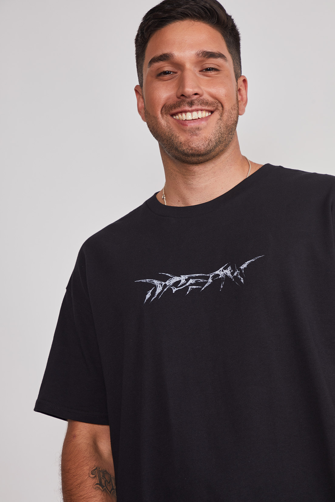 Polera Hombre Boxy Pegasus Negro Sioux 4