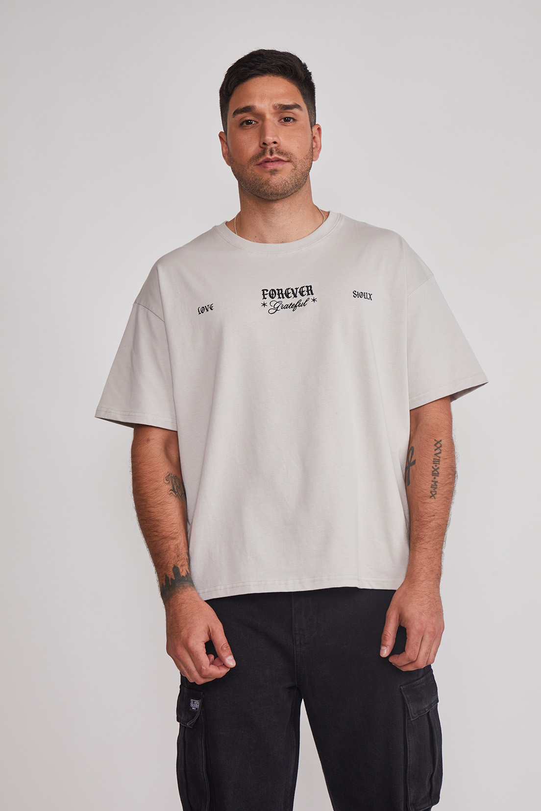 Polera Hombre Oversize Espalda Gris Sioux 1