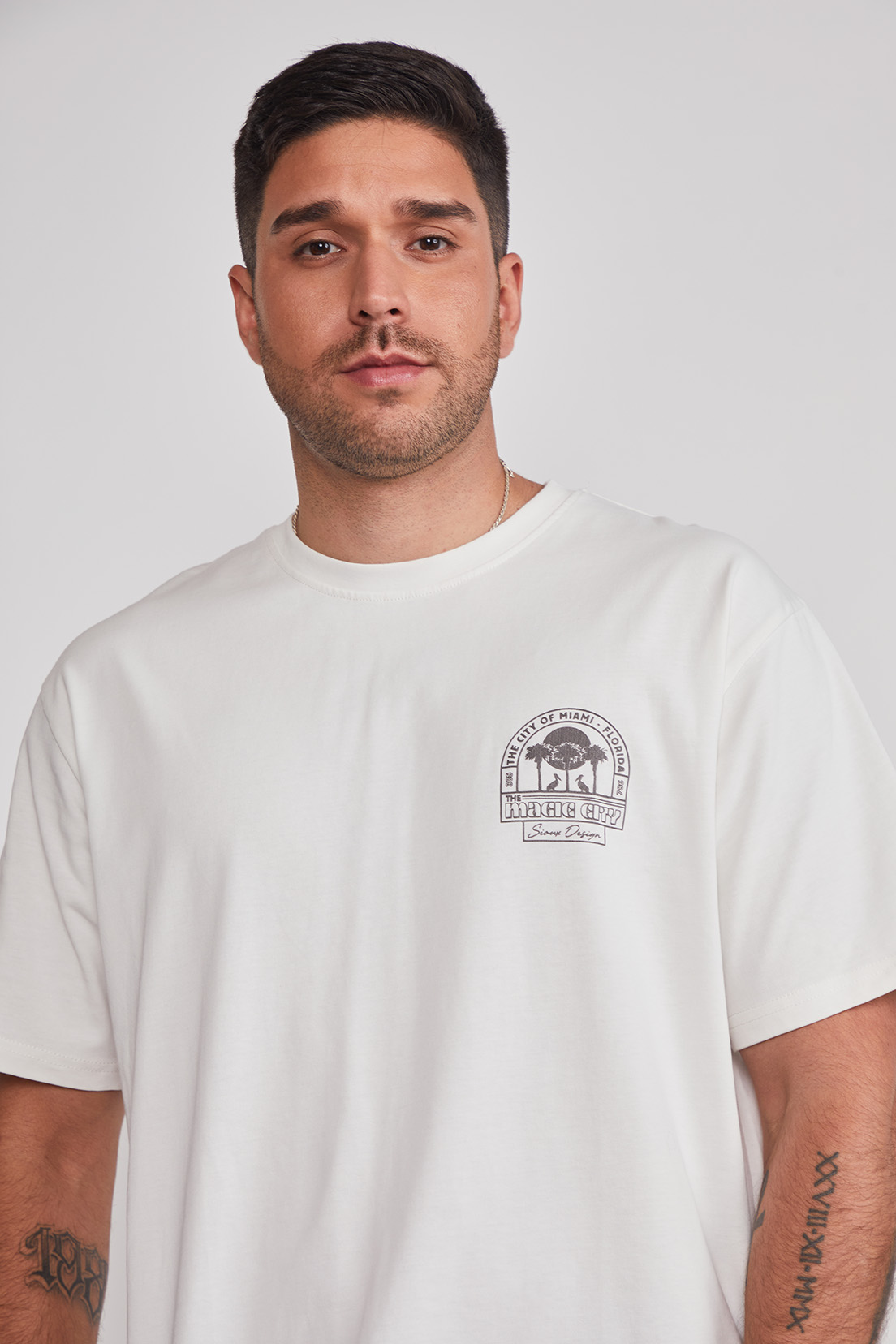 Polera Hombre Palmeras Crudo Sioux 4