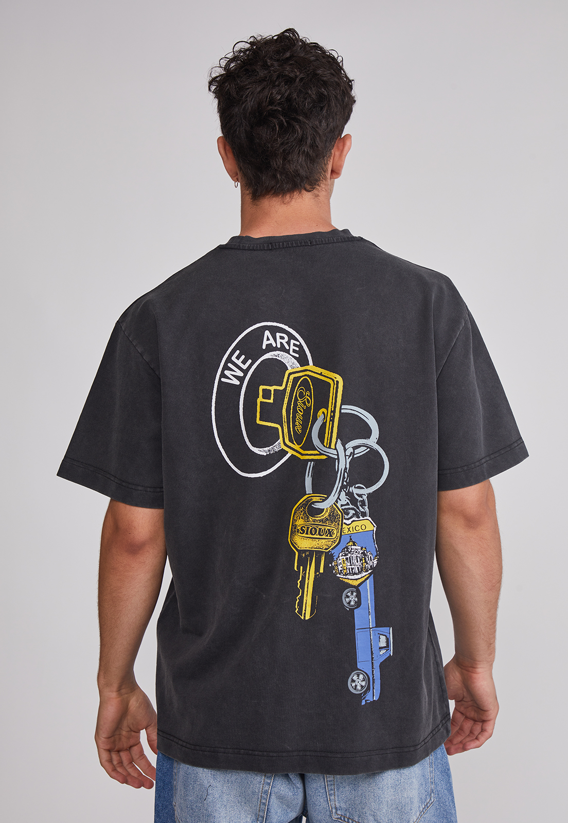 Polera Hombre Llaves Gris Sioux 2