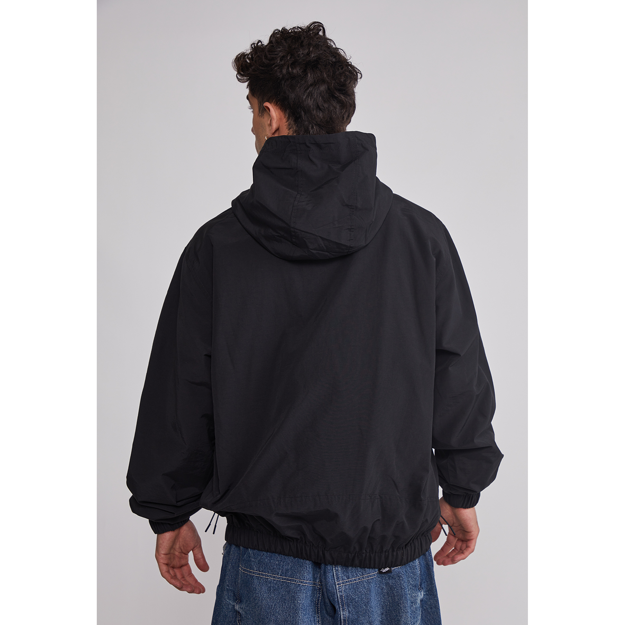 Cortaviento Hombre Basic Bordado Negro Sioux 6