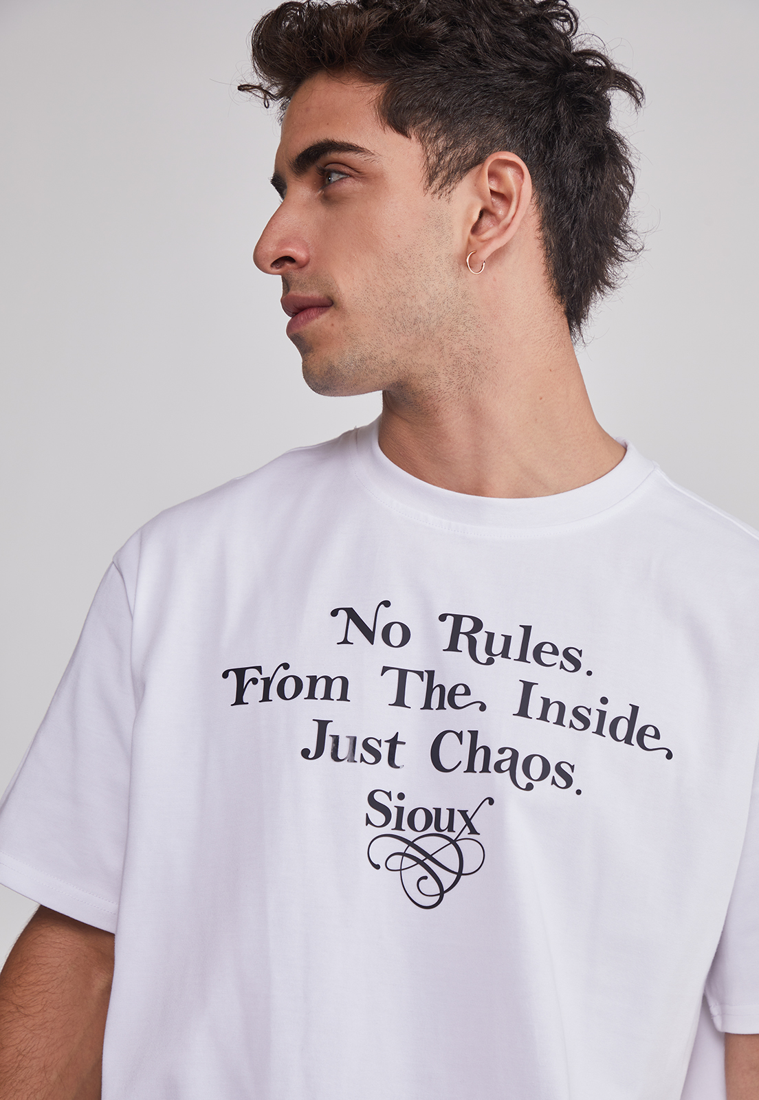 Polera Hombre Relaxed Gorras Blanco Sioux 5