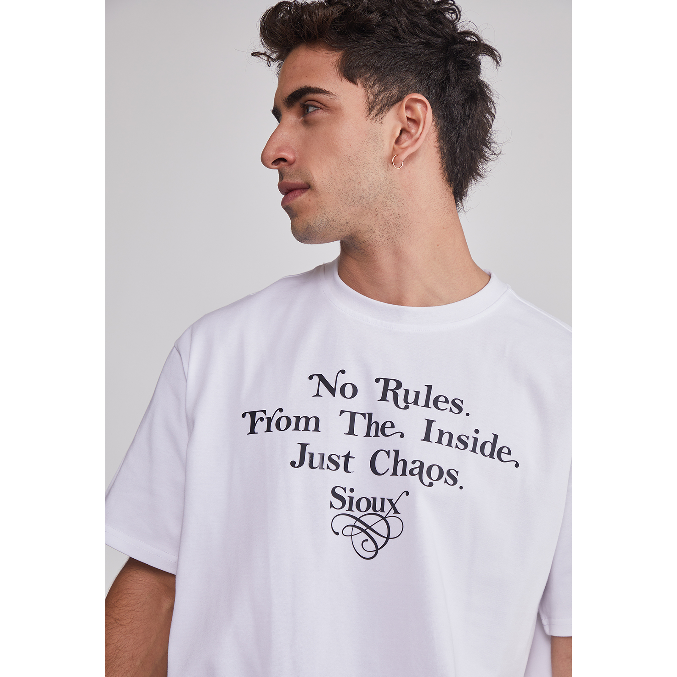 Polera Hombre Relaxed Gorras Blanco Sioux 4