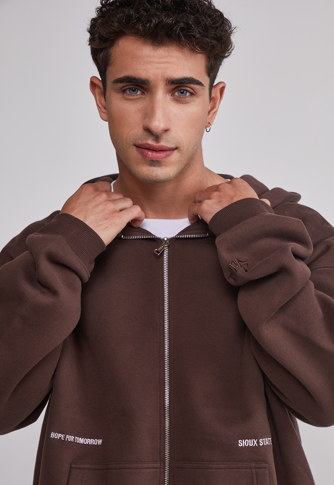 Polerón Hombre Cierre Print Café Sioux 5