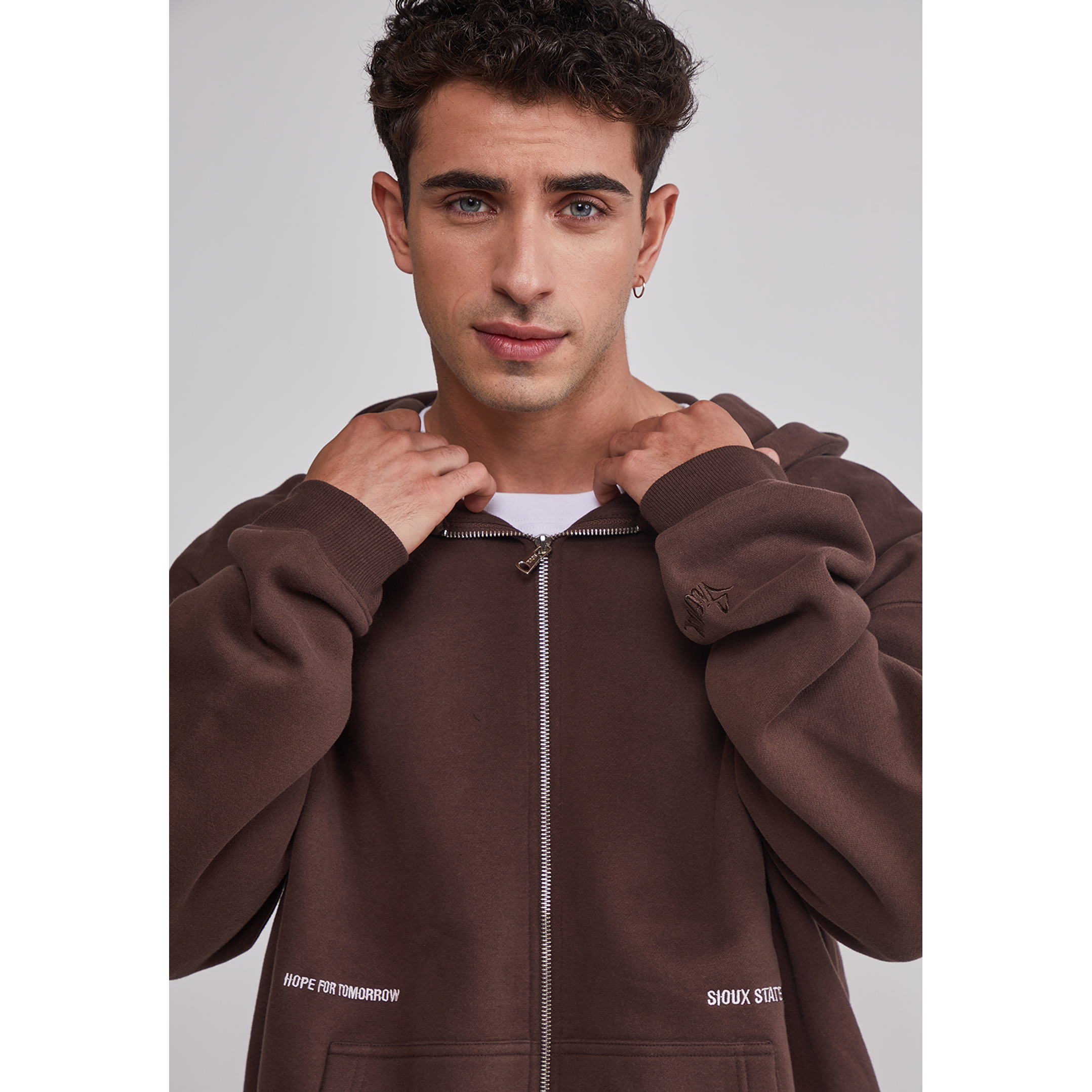 Polerón Hombre Cierre Print Café Sioux 4