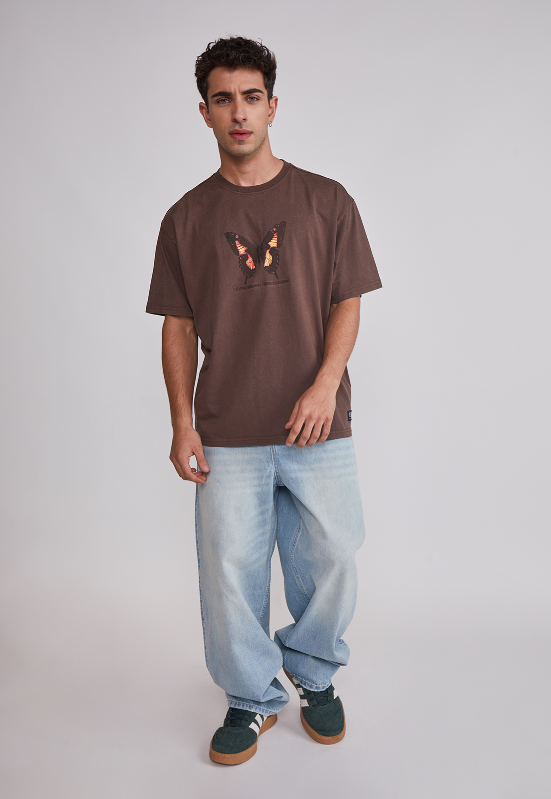 Polera Hombre Relaxed Mariposa Café Sioux 3
