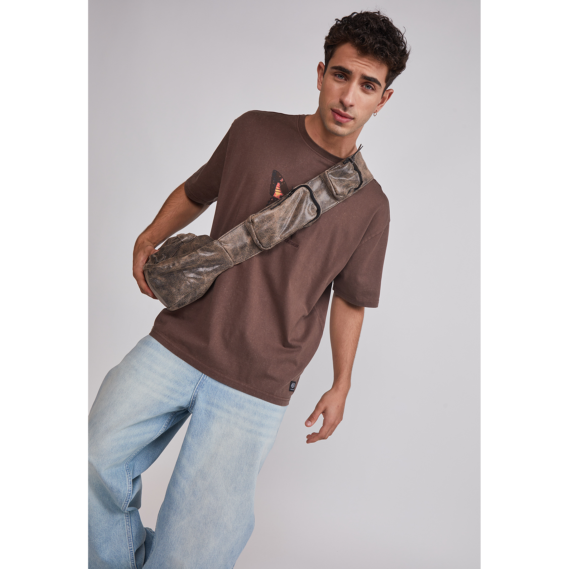 Polera Hombre Relaxed Mariposa Café Sioux 3