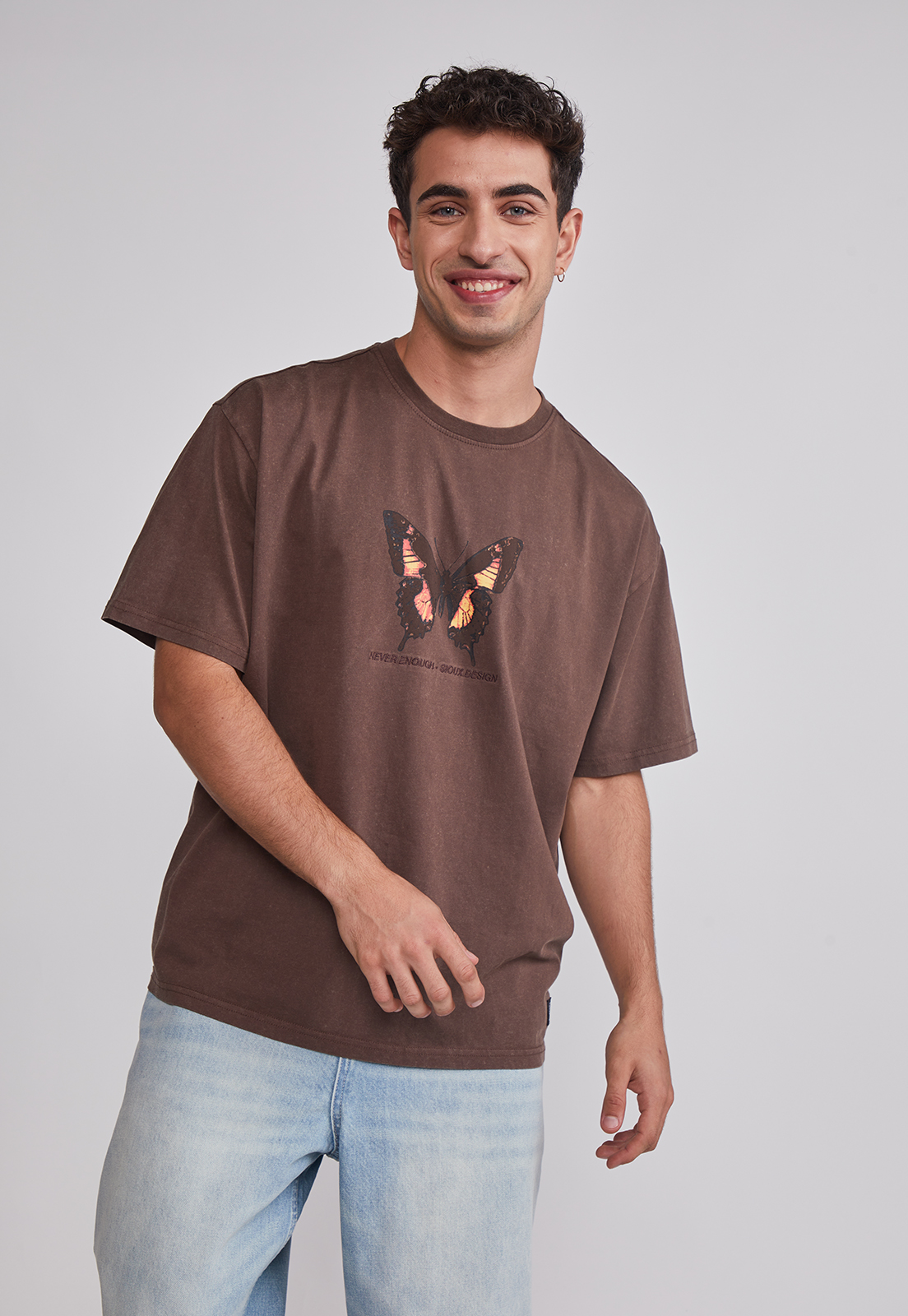 Polera Hombre Relaxed Mariposa Café Sioux 1