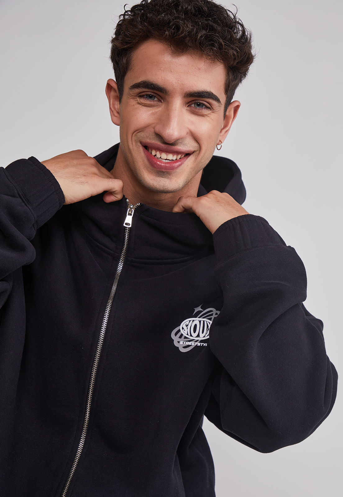 Polerón Hombre Cierre Boxy Fit Negro Sioux 5