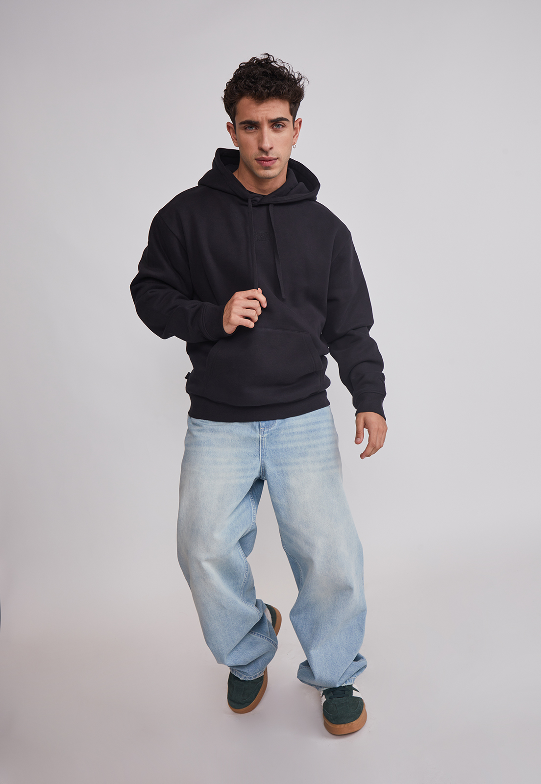 Polerón Hombre Gorro Básico Negro Sioux 3