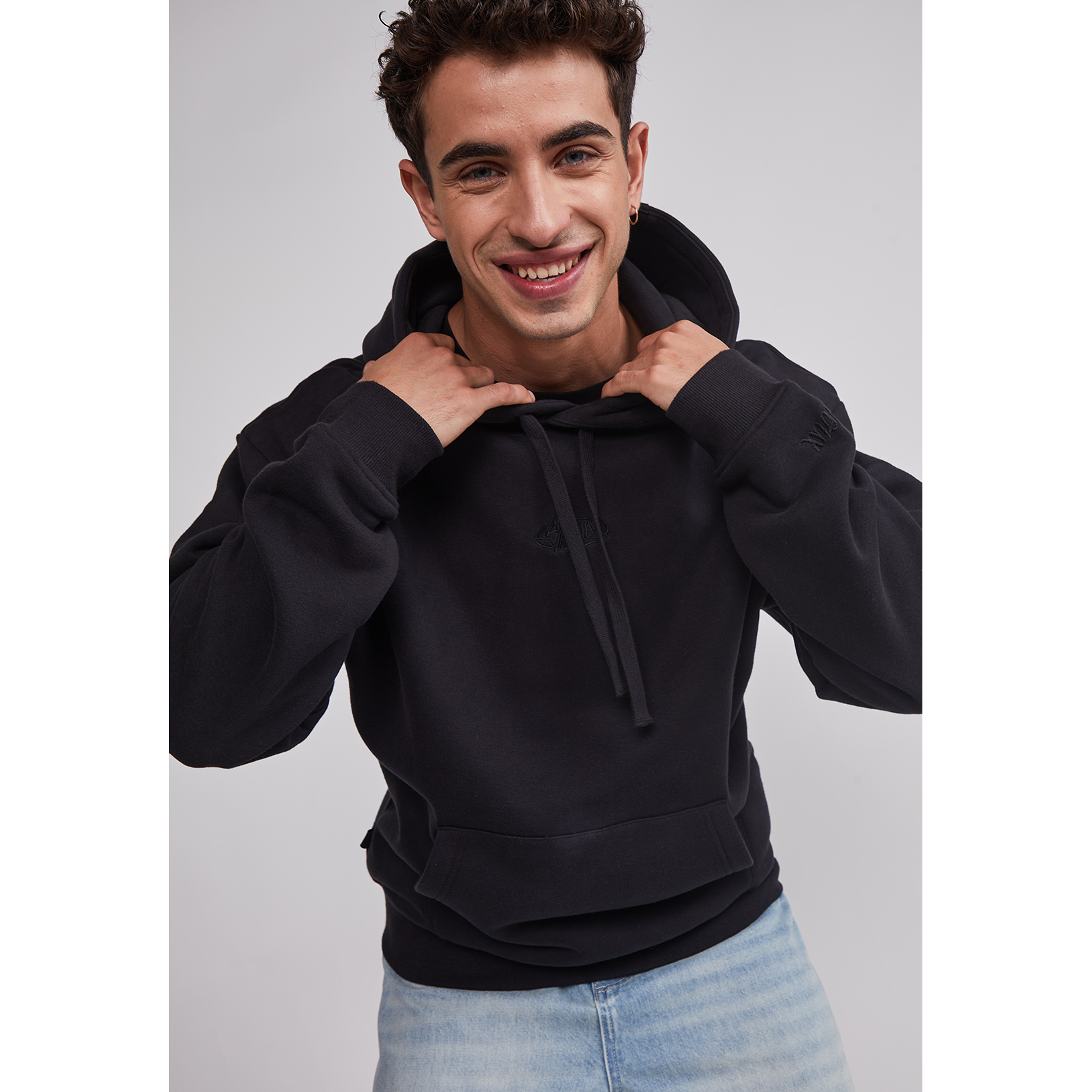 Polerón Hombre Gorro Básico Negro Sioux 3