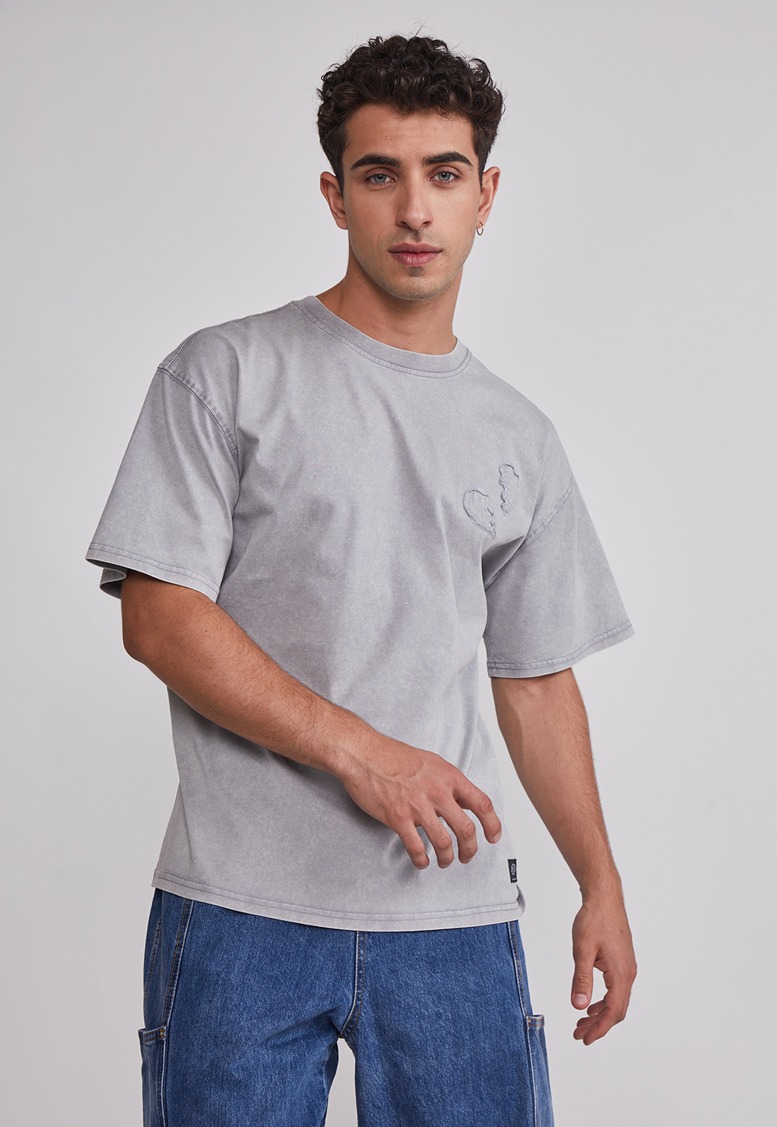 Polera Hombre Corazón 3D Gris Sioux 1