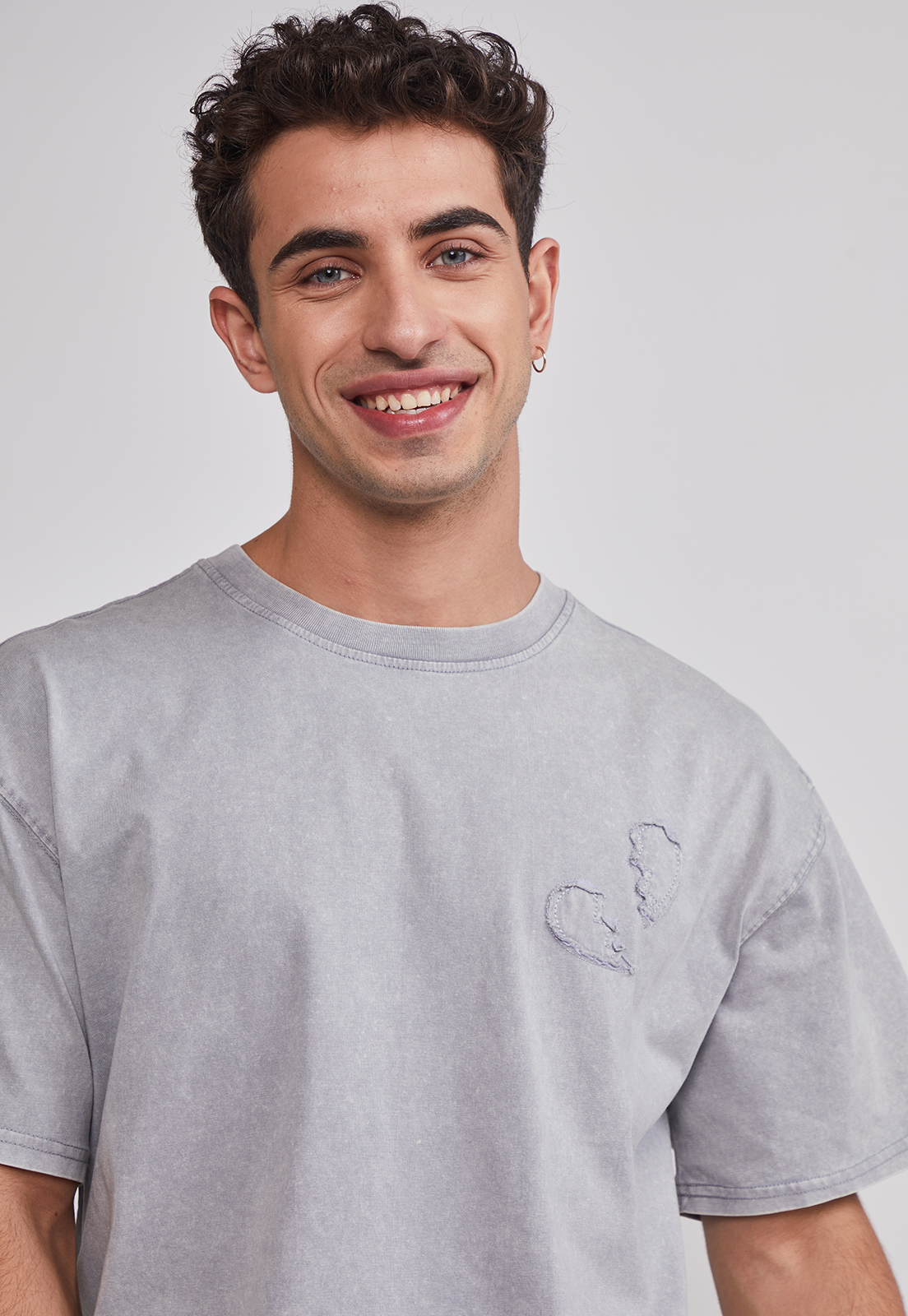 Polera Hombre Corazón 3D Gris Sioux 4