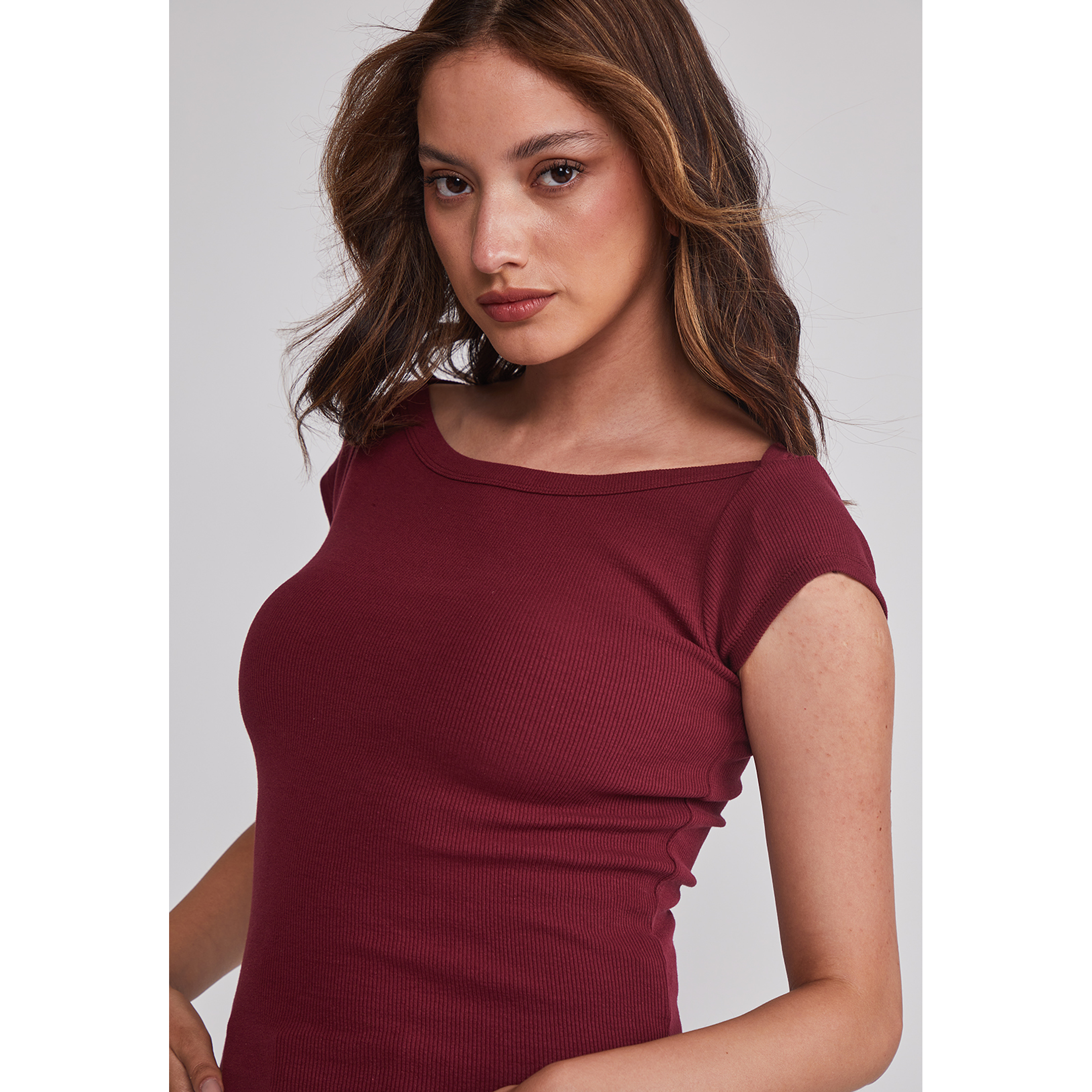 Polera Mujer Ajustada Burdeo Sioux 4