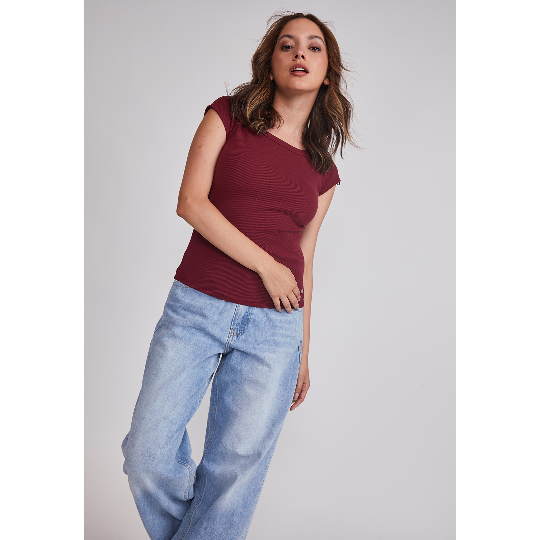 Polera Mujer Ajustada Burdeo Sioux 5