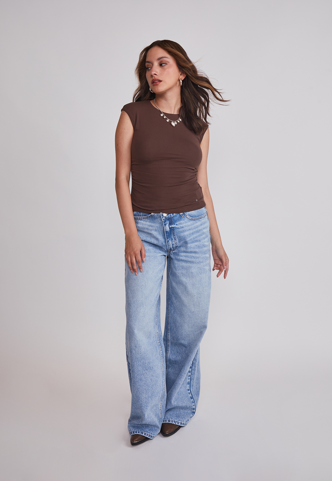 Polera Mujer Drapeada Café Sioux 3