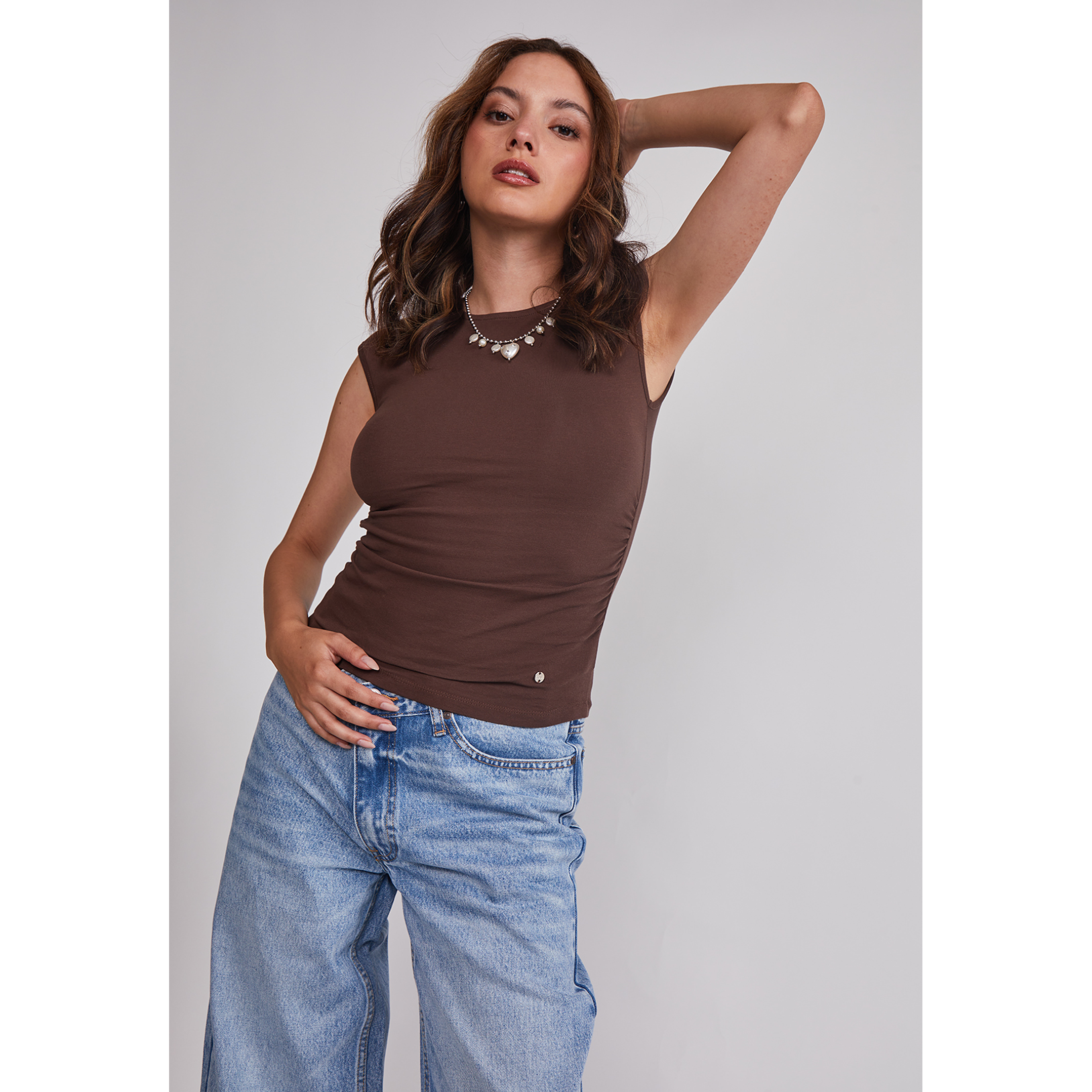 Polera Mujer Drapeada Color Café Sioux 5