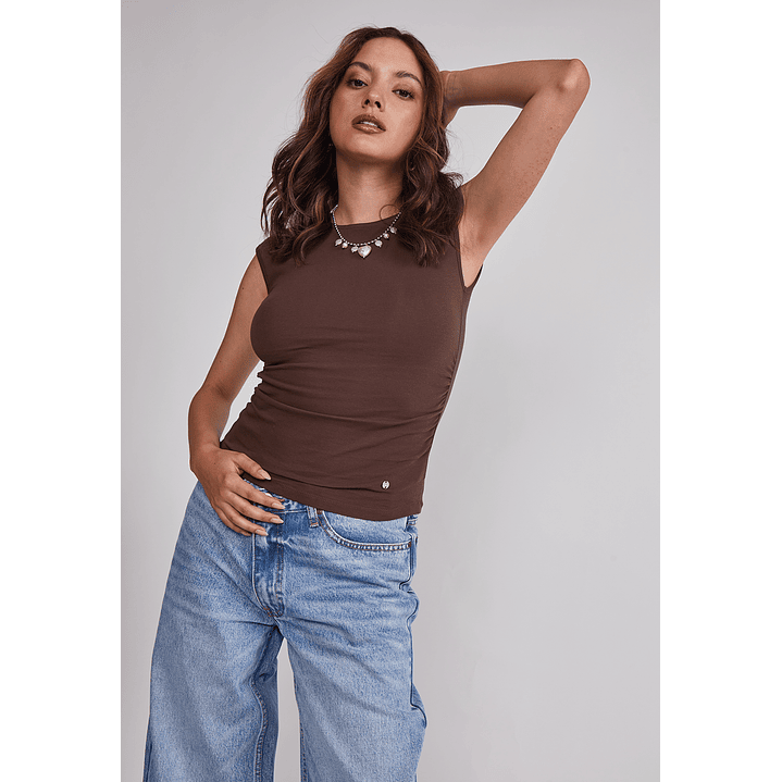 Polera Mujer Drapeada Color Café Sioux 5