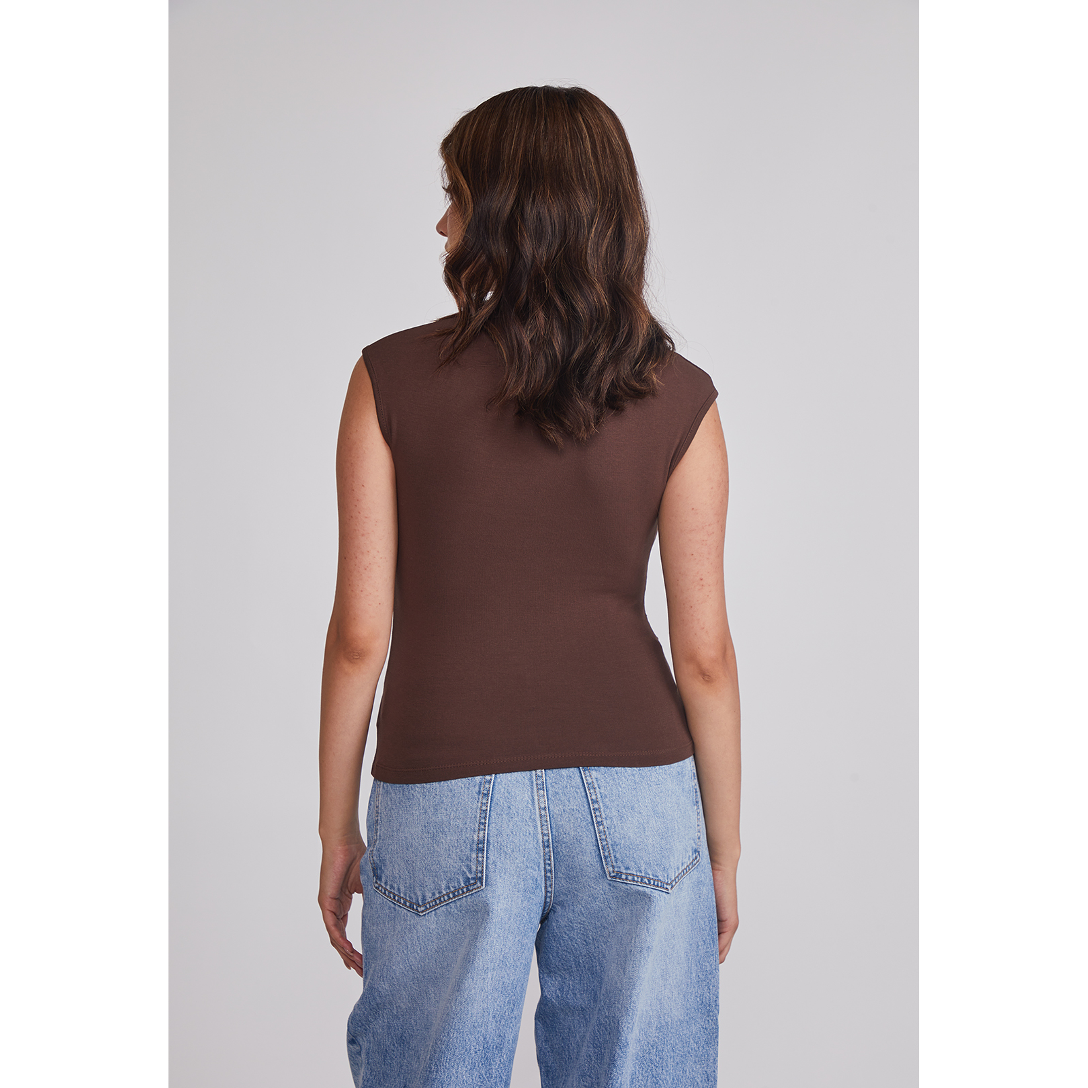 Polera Mujer Drapeada Color Café Sioux 3