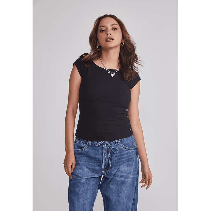 Polera Mujer Ajustada Cuello Negro Sioux 1