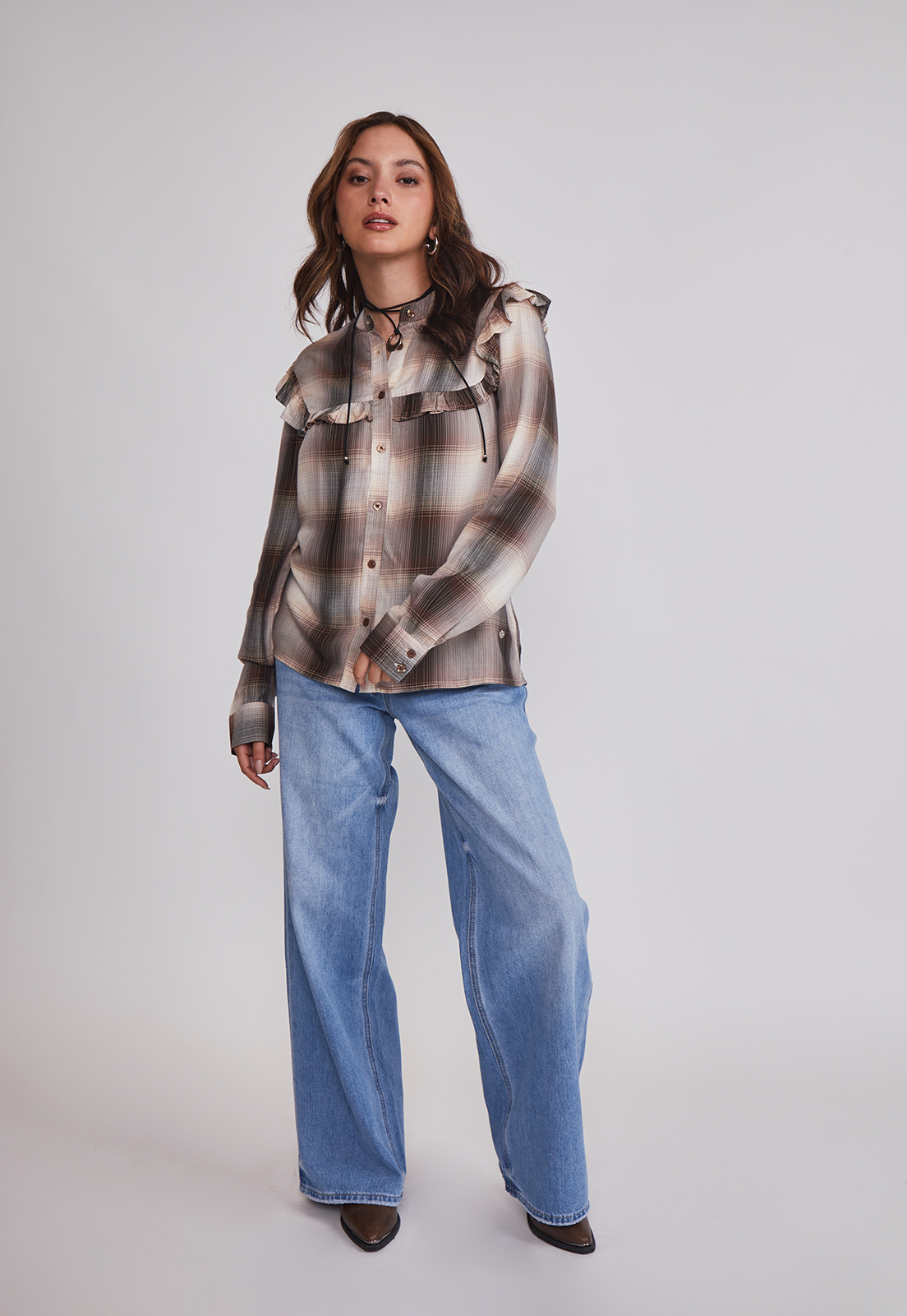 Blusa Mujer Volantes Café Sioux 3