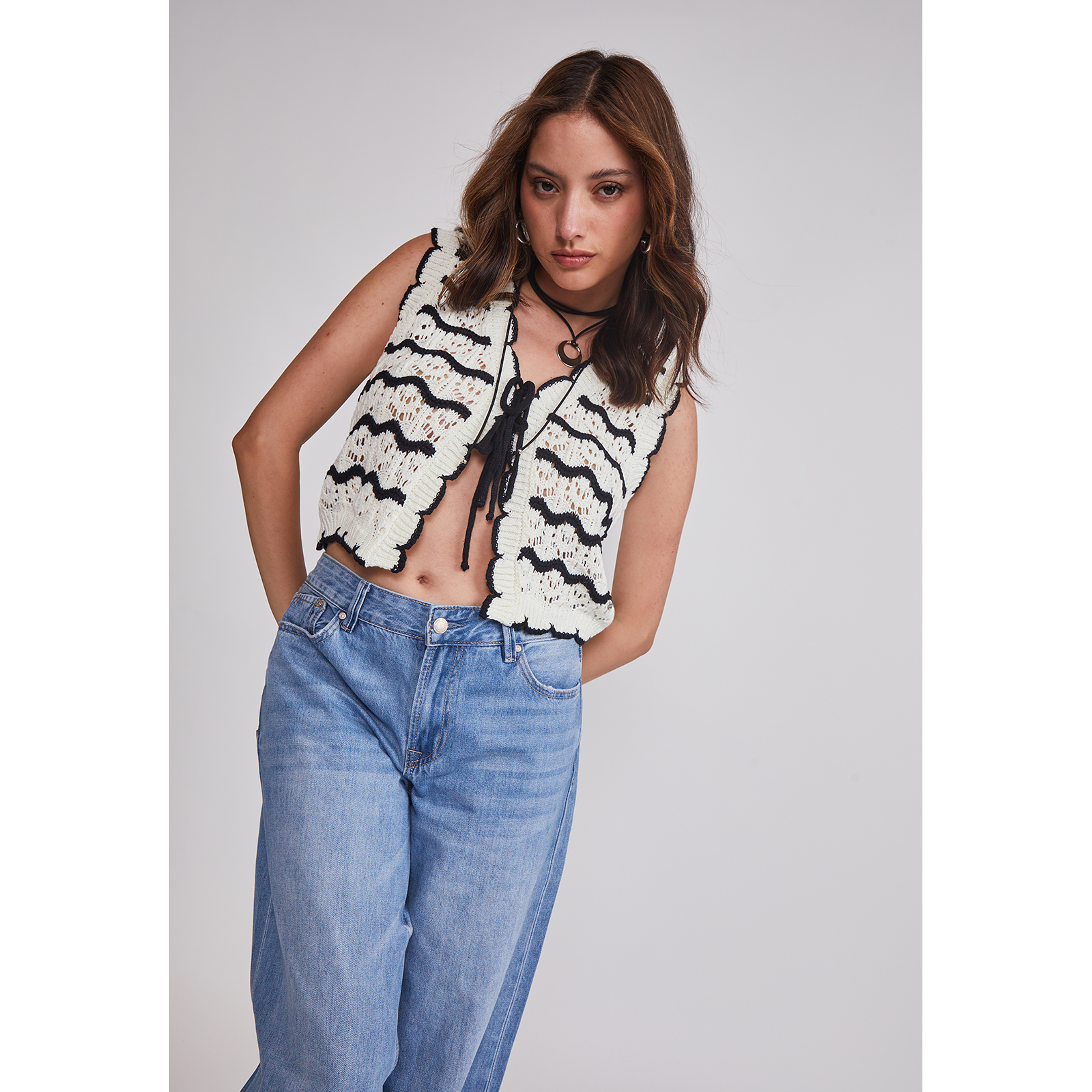 Peto Mujer Tejido Listado Negro Sioux 3