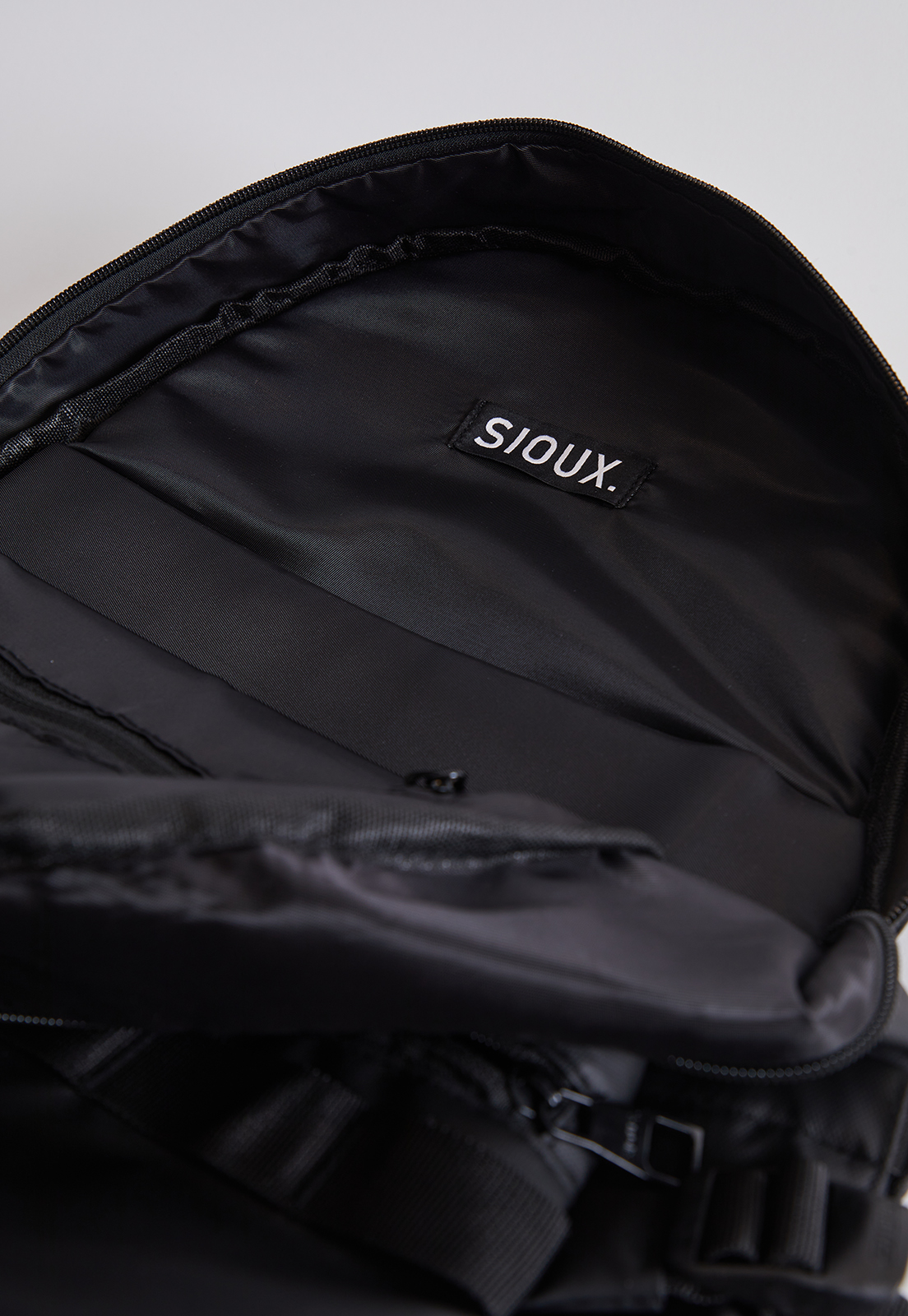 Mochila Lisa Negro Sioux 3