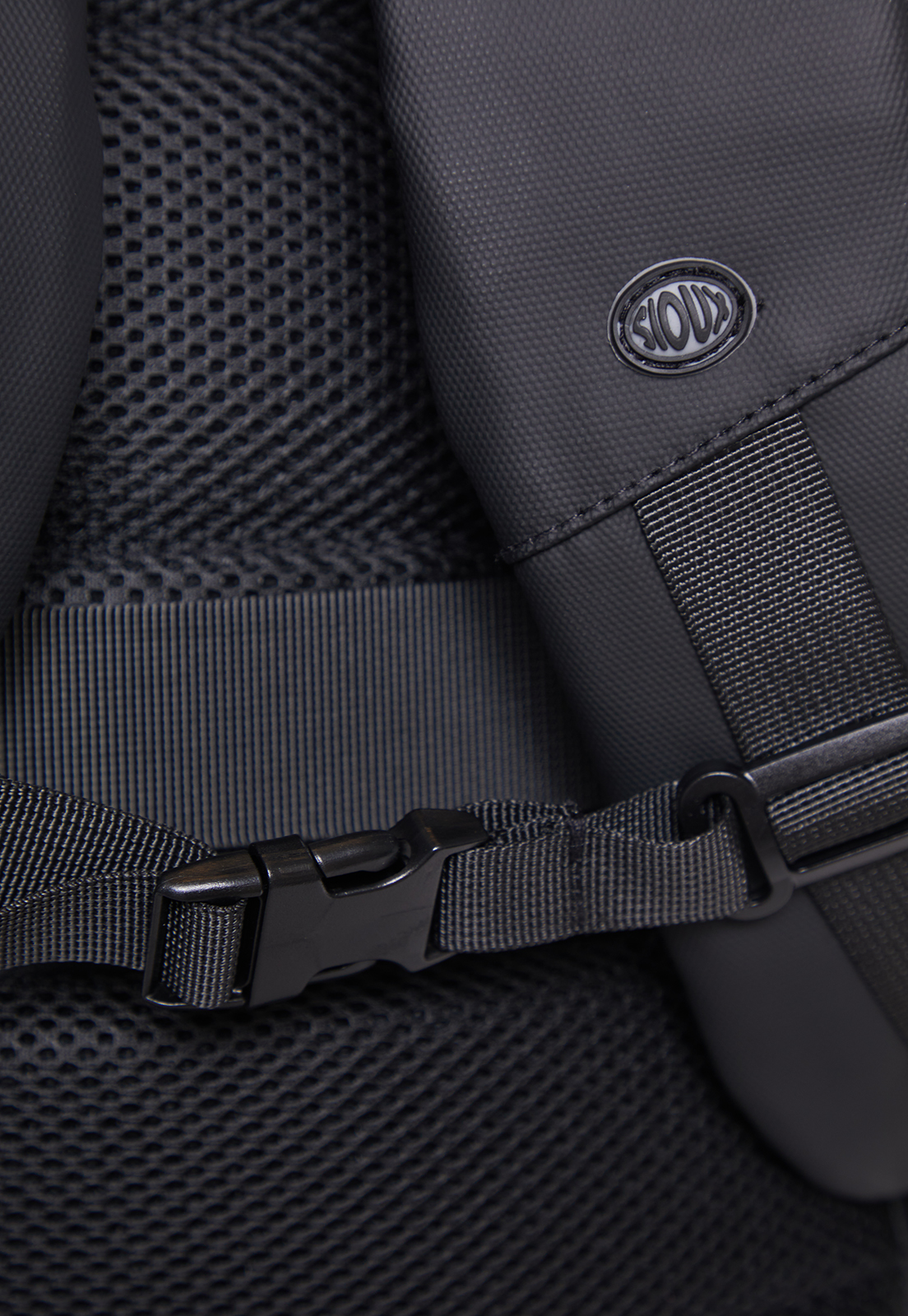 Mochila Classic Negro 28 Litros Sioux  2