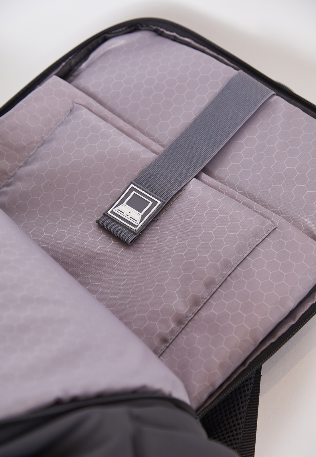 Mochila Classic Negro 28 Litros Sioux  6