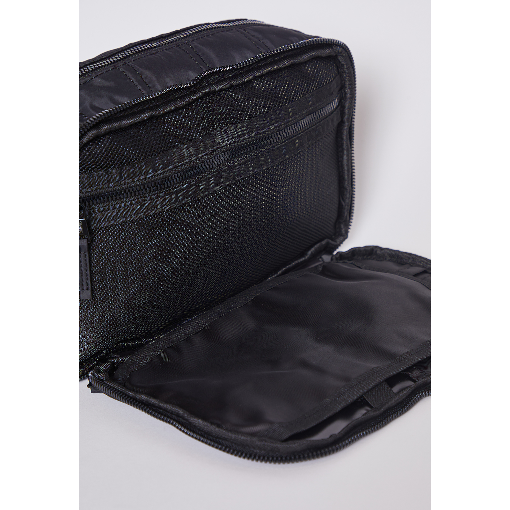 Cosmetiquero Acolchado Negro Sioux 5