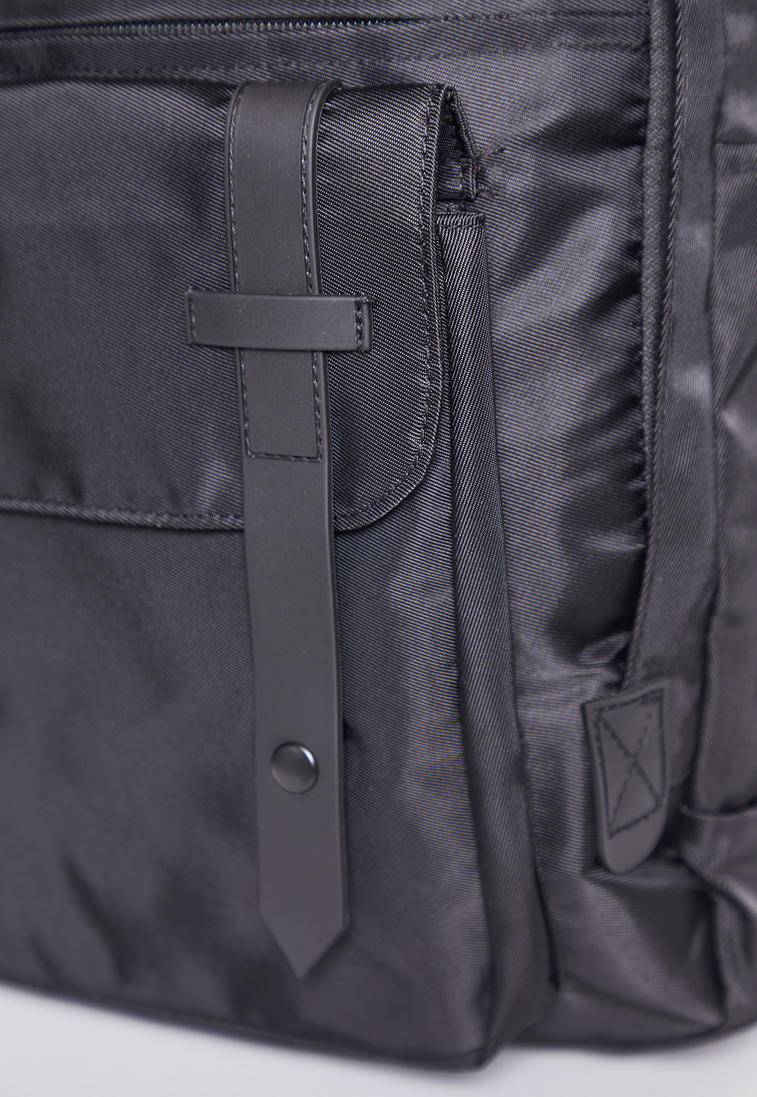 Mochila Pockets Negro Sioux 3